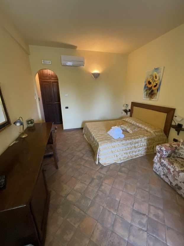 Residenza Collefiorito Aparthotel Todi Cameră foto
