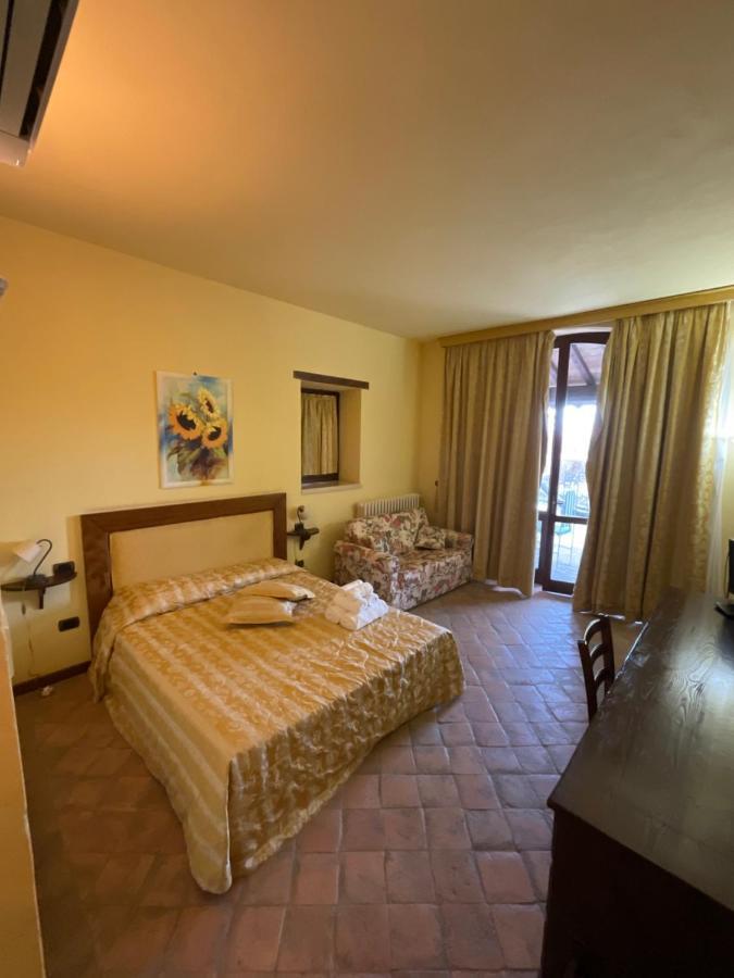Residenza Collefiorito Aparthotel Todi Exterior foto
